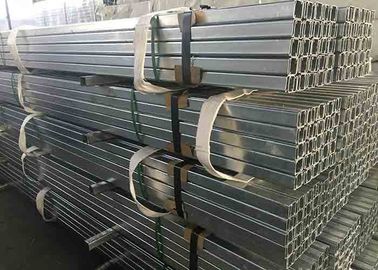 Hot Dip Glavanized Steel Slotted Unistrut Channel เพื่อสนับสนุนสายไฟฟ้า