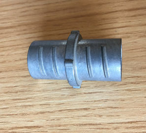 การเชื่อมต่อแบบยืดหยุ่น ท่อยืดหยุ่นและอุปกรณ์ Fittings ซินก Die Cast Screw ในชนิดเชือก