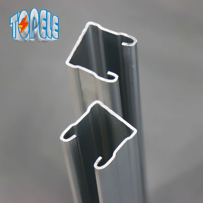 41 * 21mm 41 * 41mm สแตนเลส Unistrut เท้าเรียบหรือสล็อต